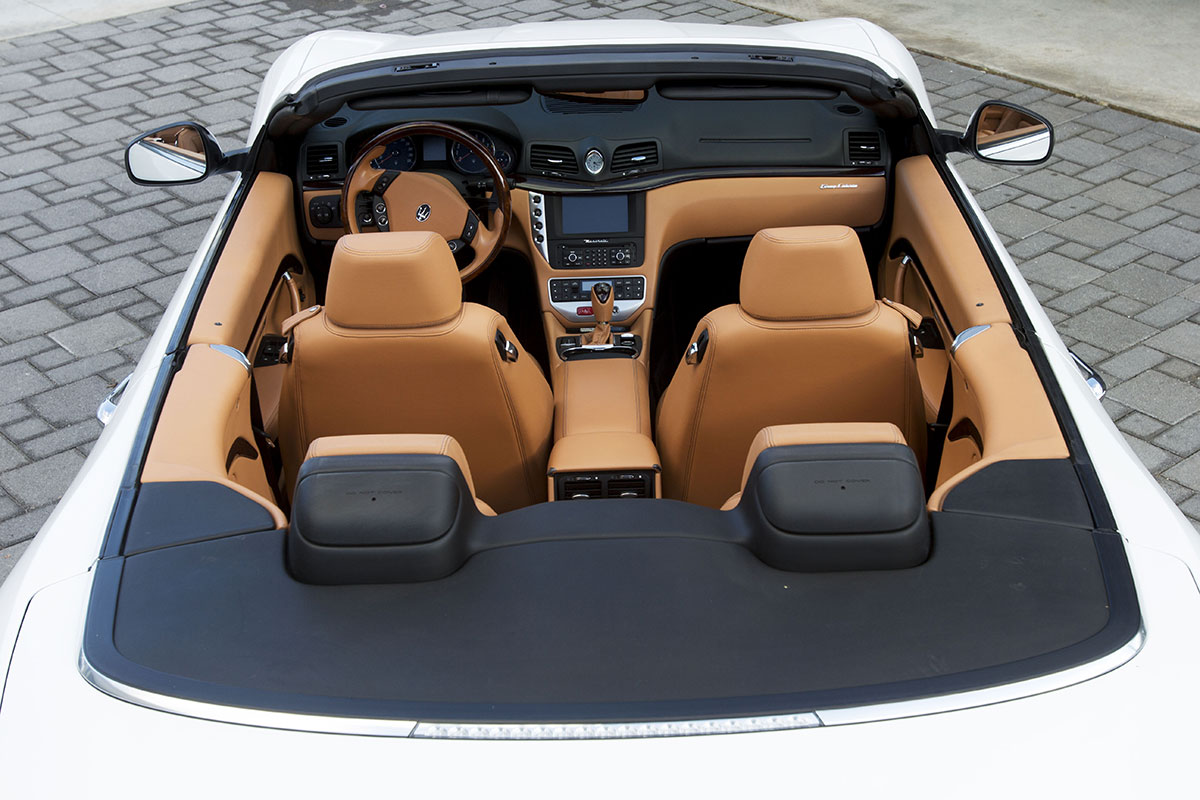 Maserati Grancabrio interni